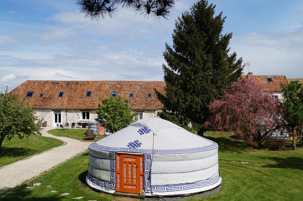 Yourte Nomade-Lodge Les Ecrennes الغرفة الصورة