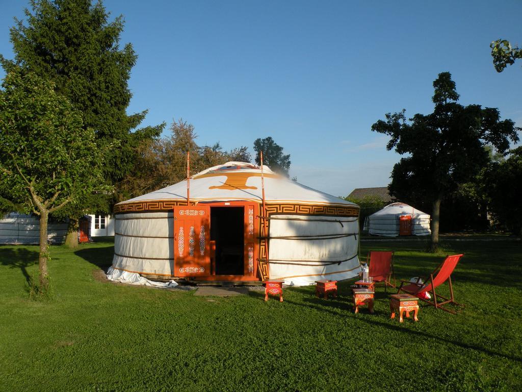 Yourte Nomade-Lodge Les Ecrennes الغرفة الصورة